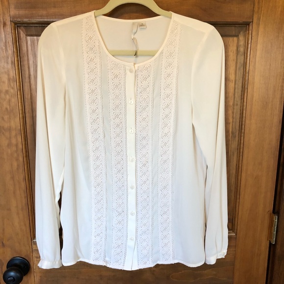 LC Lauren Conrad Tops - Lauren Conrad button down blouse, size medium